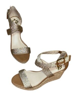 Fergie Gold Fergalicious Strappy Sandals , wedges, 9.5